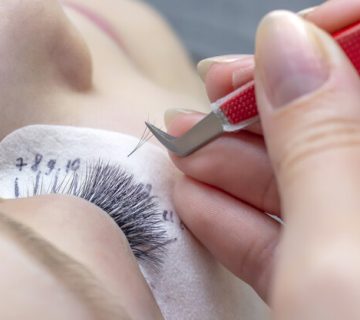 کاشت مژه کلاسیک