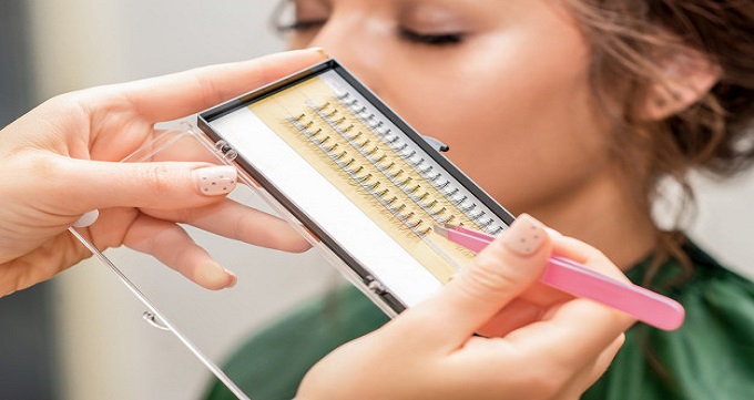 نحوه کاشت مژه کلاسیک